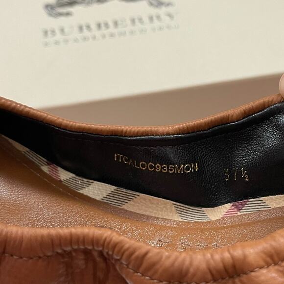 Like NEW Burberry Plaid Haymarket Aston Ballerina Flats EU 37.5 - Picture 13 of 14